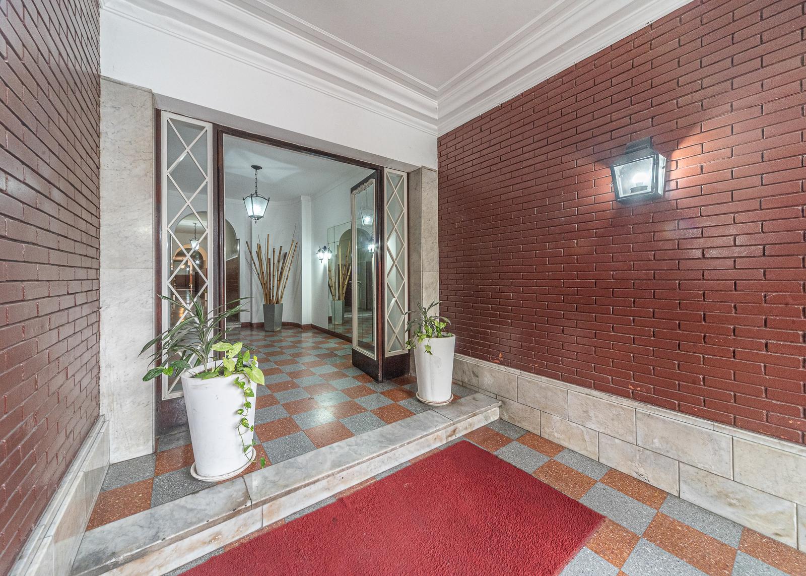 Hall de ingreso del edificio