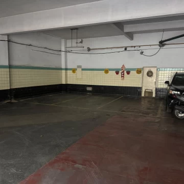 COCHERA EN VENTA EN LA MEJOR ZONA DE RECOLETA