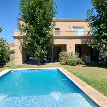 ALQUILER  HARAS SANTA MARIA BARRIO EL MOLINO SUR 