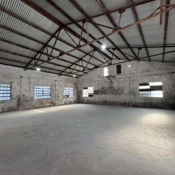 Alquiler Galpon de 410 m2 cubiertos en Hurlingham
