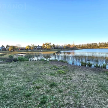 Terreno en Venta al agua Santa Catalina. Villanueva