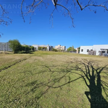 Terreno interno en venta el barrio El Canton / Escobar