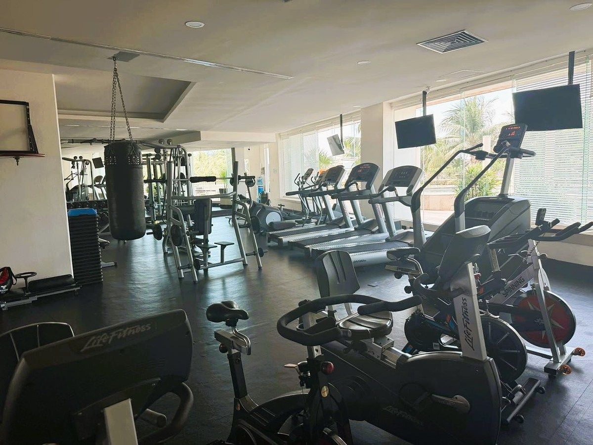 GIMNASIO EQUIPADO