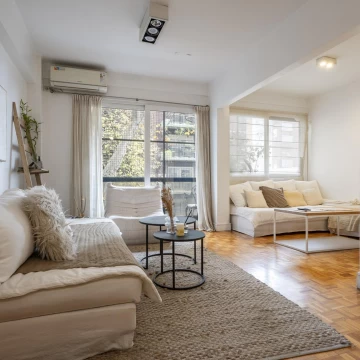 Venta Departamento de 3 ambientes   escritorio con cochera a metros de Boulevard Cerviño- Palermo