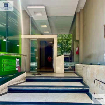 Departamento 2 dormitorios con dependencia