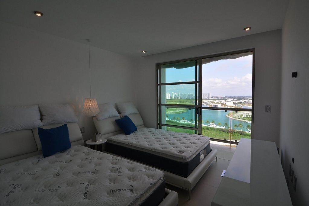 4 recámaras departamento venta Novo Cancún