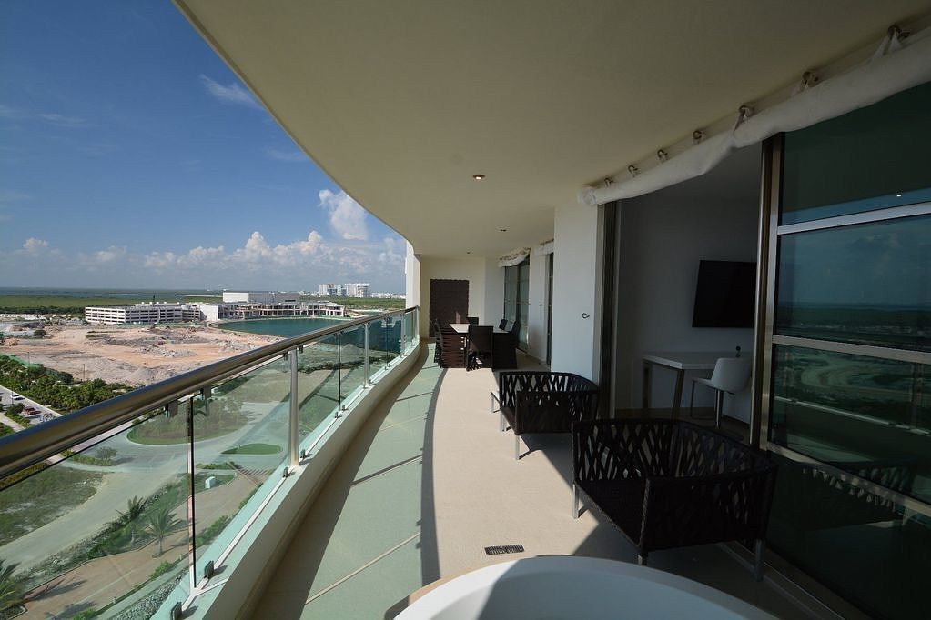 Oportunidad en Cancún venta departamento frente al mar