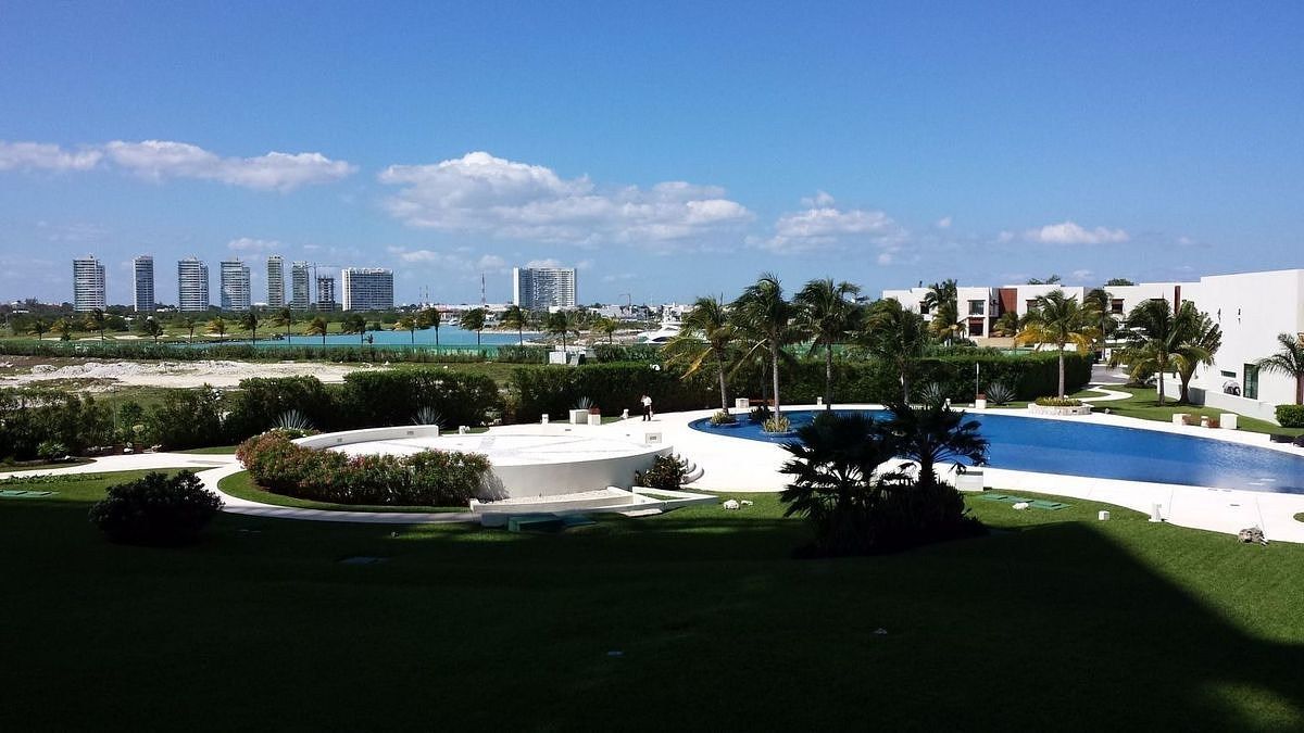 Novo Cancún venta lujoso departamento frente al mar