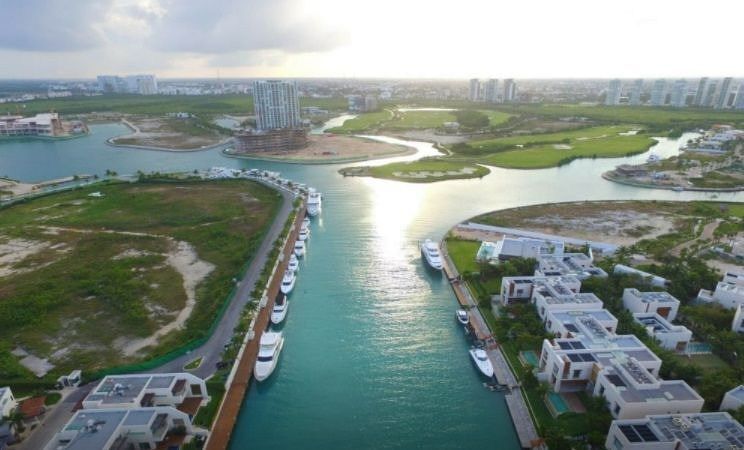 Departamento 4 recámaras venta Novo Cancún