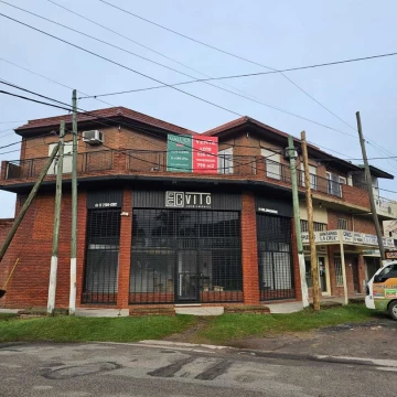 Local Venta en Local comercial Av. Uriburu (RUTA 8) 100