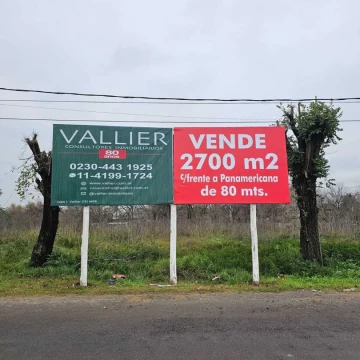Terreno Venta en Fracción 2741m²  avenida 12 de octubre y las calendulas