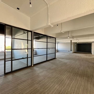 Renta oficina 250 m2 sobre Insurgentes