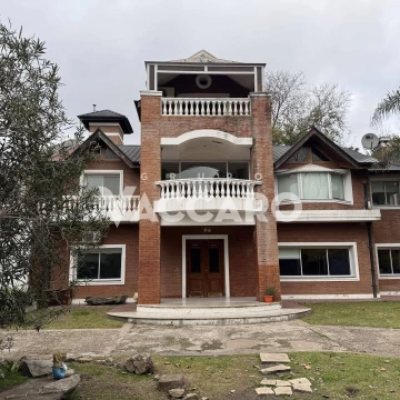 Venta de Casa 7 Ambientes en La Reja, Moreno