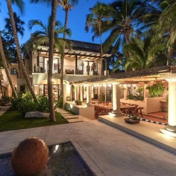 CASA FRENTE AL MAR EN BAHIA SOLIMAN