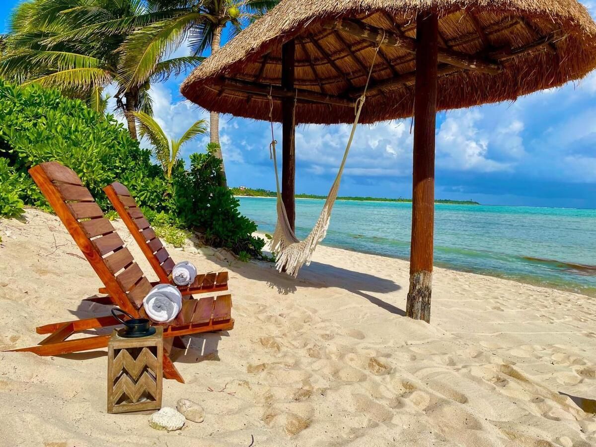Bahía Soliman venta casa 6 recámaras frente al mar