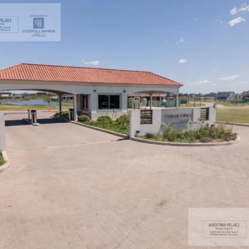Terreno en Countries/B.Cerrado (Berazategui)
