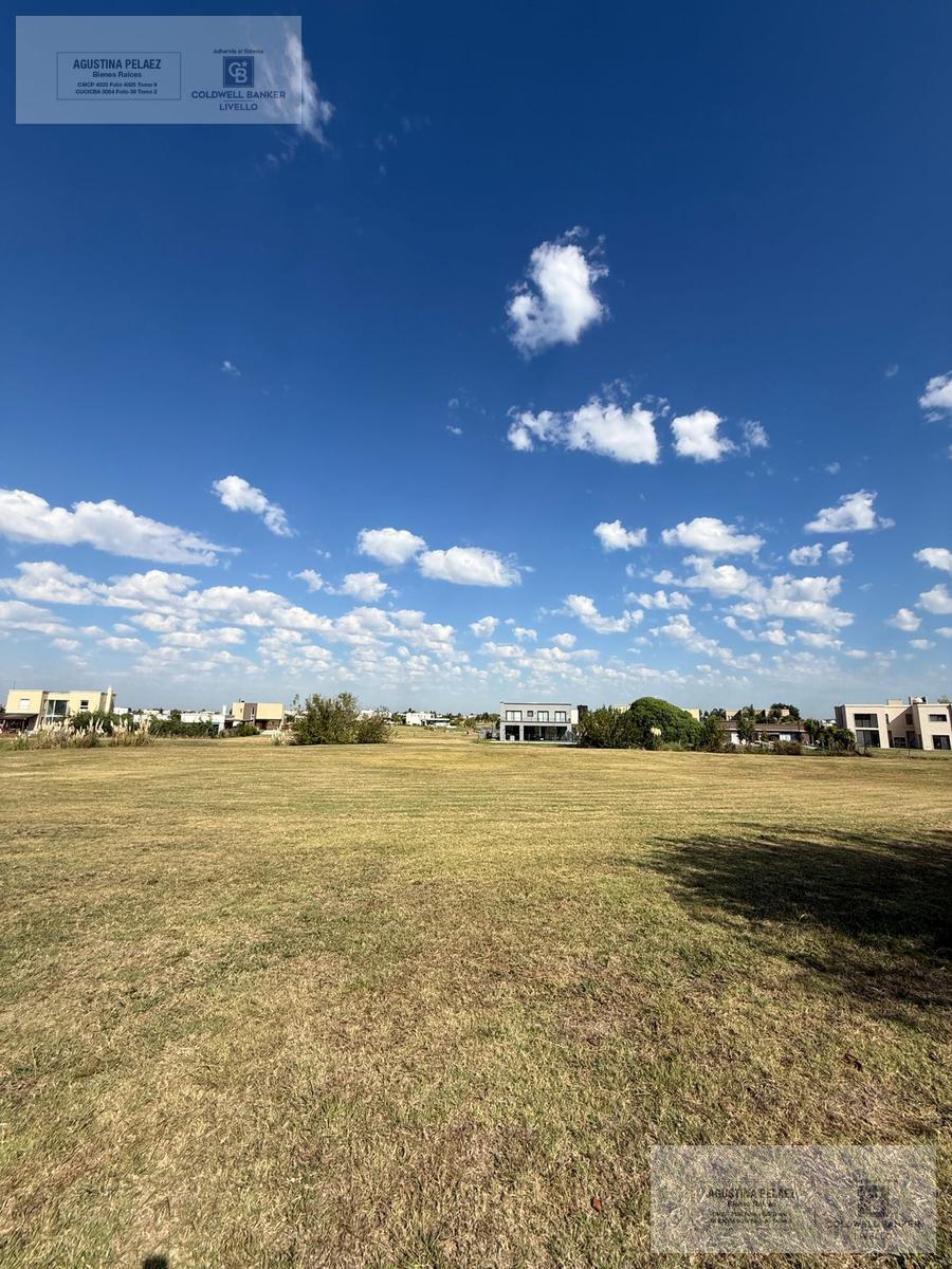 Lote 913 m² en San Sebastián Área 1 | Excelente ubicación cerca de laguna | Fondo al verde - 4