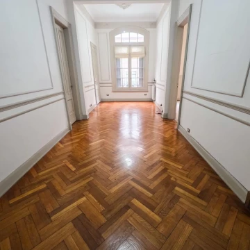 Piso Completo 231 m² | Entrada Independiente | Apto Profesional