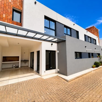 Venta duplex Housing Cabrera barrio Villa Cabrera, a metros  del Córdoba Shopping