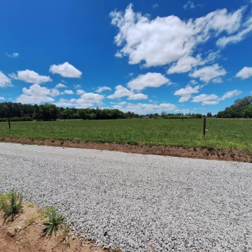 Islandia y Don Moreria - Al lado de Northchamps - Terreno en Venta