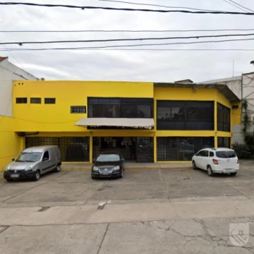 Depósito en Tres De Febrero