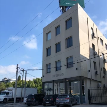 Oficina Alquiler en Colectora 12 de octubre