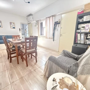 Venta Rosario Departamento 1 dormitorio escalera balcón Apto Credito Republica de la sexta