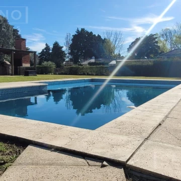 Venta Casa 5 ambientes Amplio Lote con Piscina Barrio Parque Exaltación, Exaltación de la Cruz