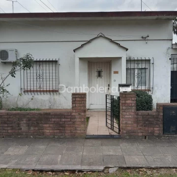 Casa Venta en Carlos Pellegrini 2500