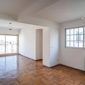 3 Ambientes | Al frente con cochera | Venta en Belgrano