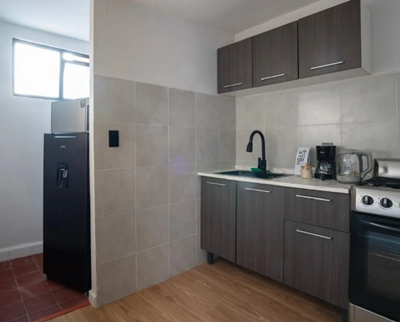 POMONA 35-DEPTO 2 COCINA.jpg