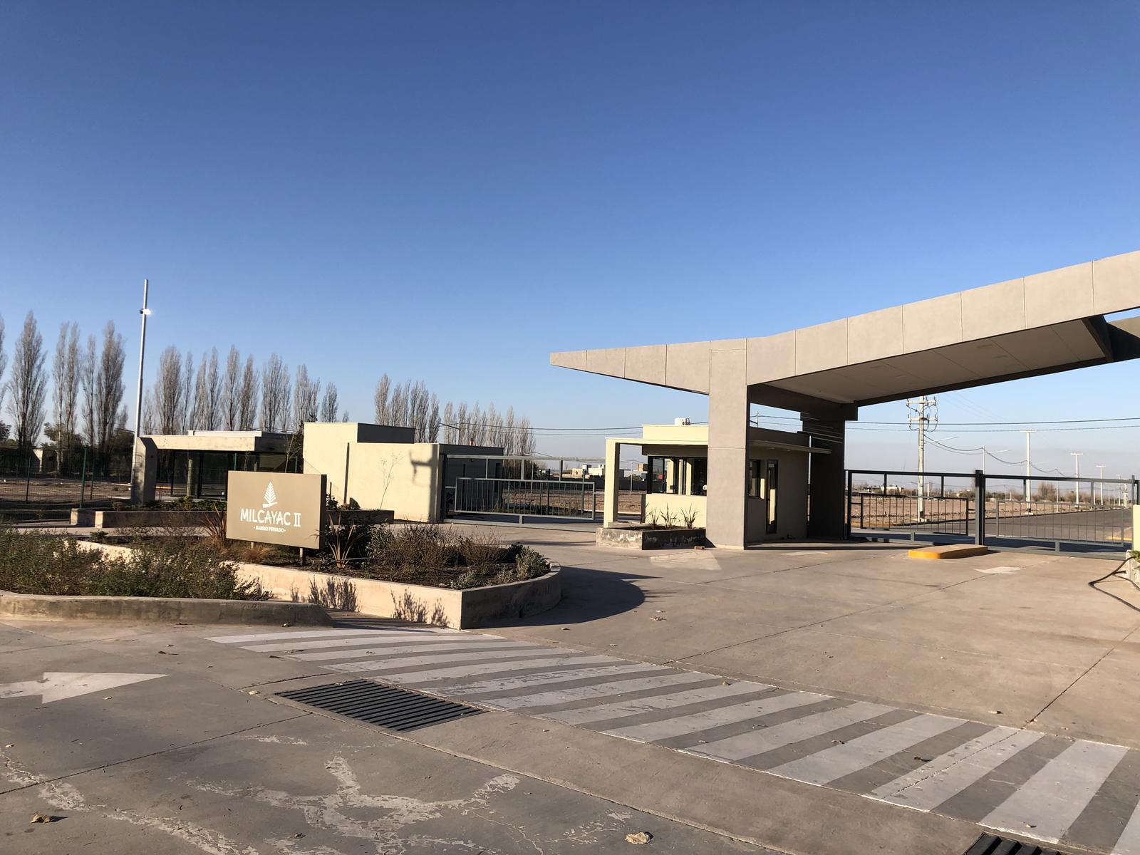 Terreno en venta en Barrio Privado Milcayac II, Russell, Maipú | 500 m² con orientación sur-norte - Principal