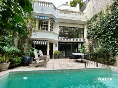 Venta Casa 4 ambientes y pileta en Barrio Norte