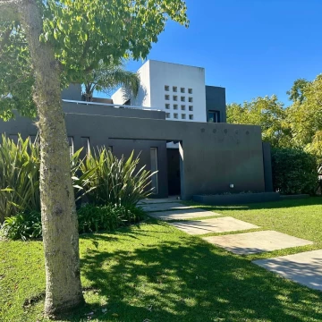 Venta | Casa con 4 dormitorios | La Alameda, Nordelta