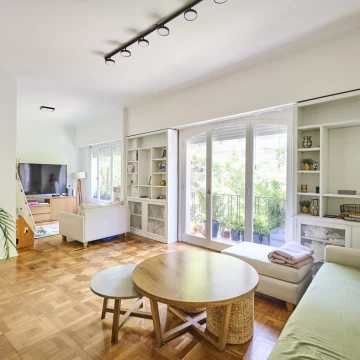 Venta piso 4 ambientes refaccionado PALERMO- COCHERA
