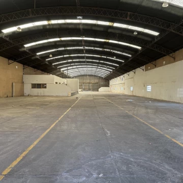 Depósito de 1302 m2 en Alquiler - Don Torcuato
