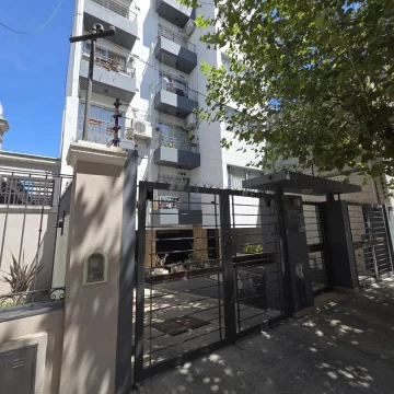 EXCELENTE DEPARTAMENTO 3 AMBIENTES EN HAEDO SUR