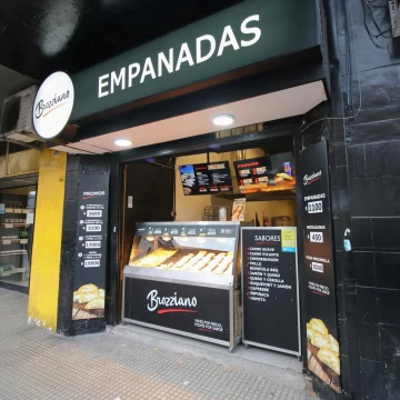 Venta de Fondo de Comercio en Boedo, CABA. Franquicia comida al paso, excelente ubicación y renta