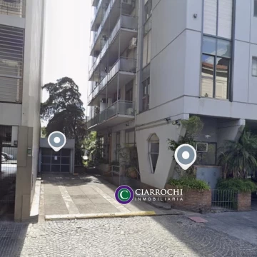Cochera Amplia y Cubierta - Zona de Universidades UADE- UAI