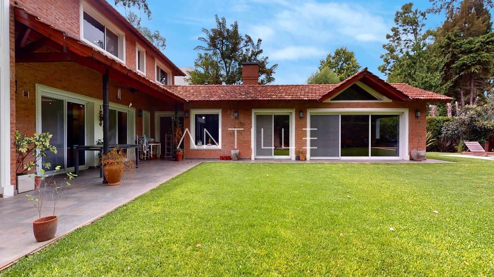 PATIO 2 CASA EN ABRIL CLUB DE CAMPO, HUDSON