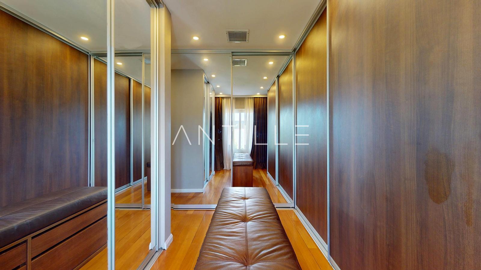 VESTIDOR CASA EN ABRIL CLUB DE CAMPO, HUDSON