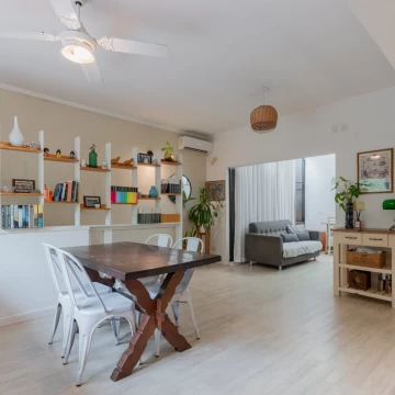VENTA PH 4 AMBIENTES 1° PISO C/TERRAZA EN BANFIELD OESTE