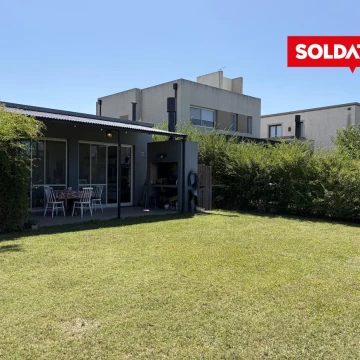 Casa en Venta 4 Ambientes – Pilar del Este – Lote Interno – una planta