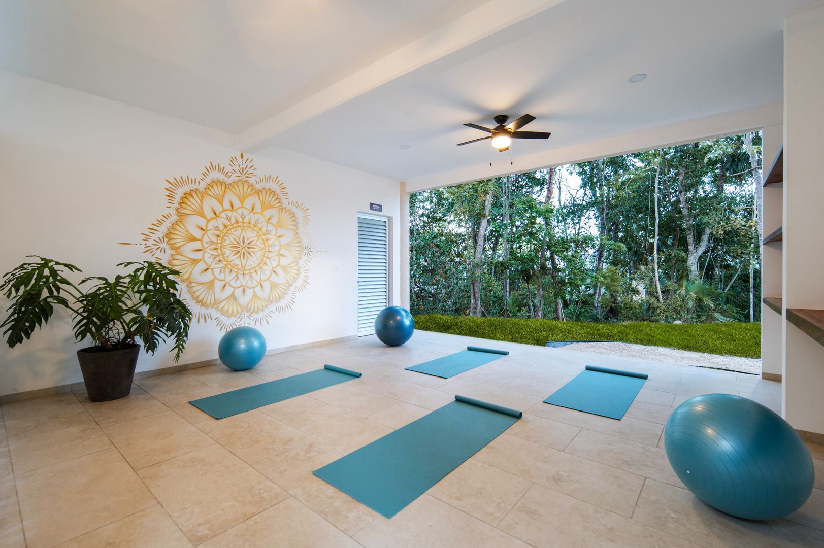 Copia de área de yoga.jpg
