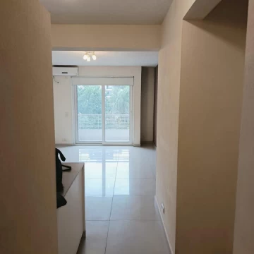 VENTA MONOAMBIENTE EN RAMOSMEJIA CENTRO