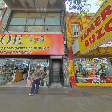 OFICINA EN ALQUILER SOBRE CALLE LAS HERAS CON TOUR VIRTUAL