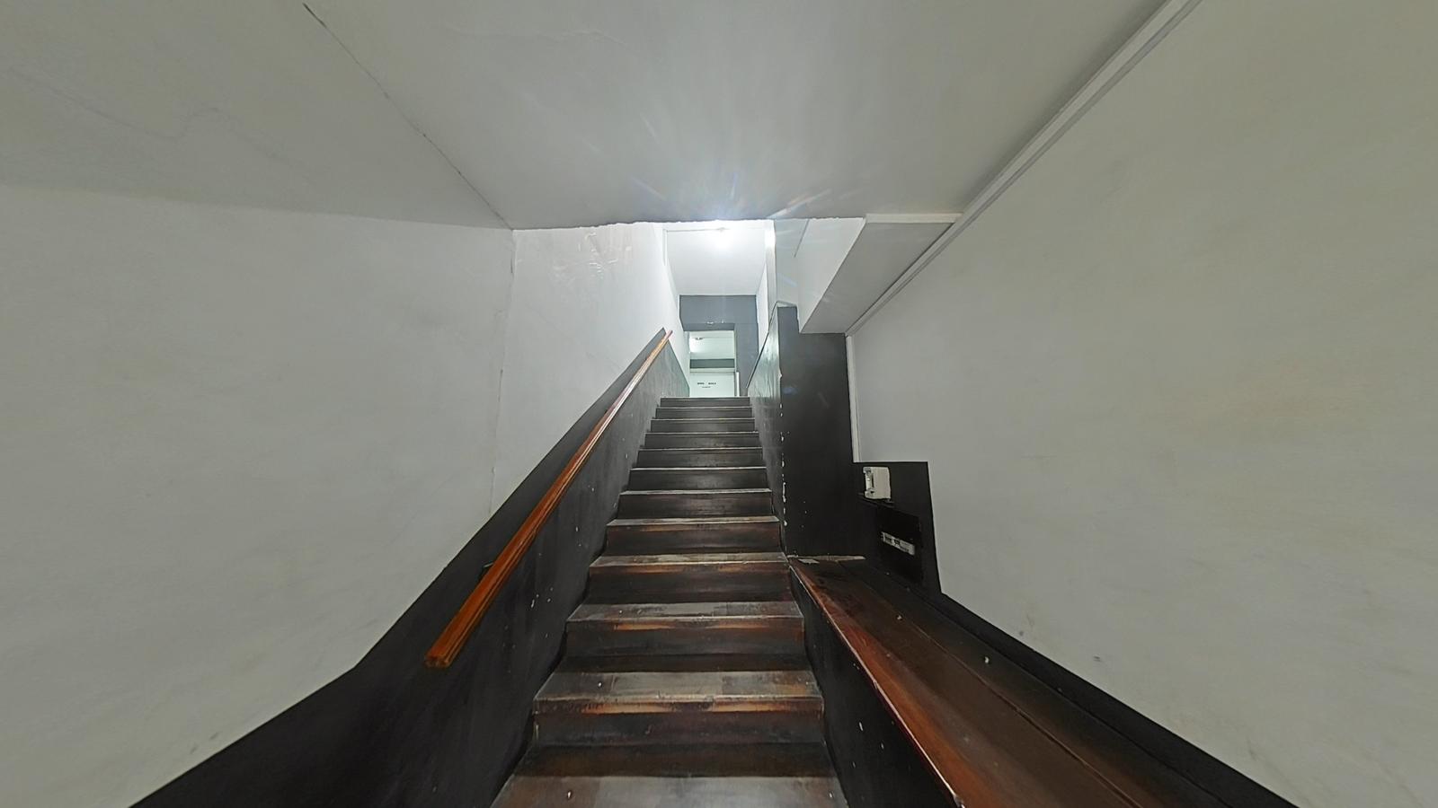 OFICINA EN ALQUILER SOBRE CALLE LAS HERAS CON TOUR VIRTUAL - 2