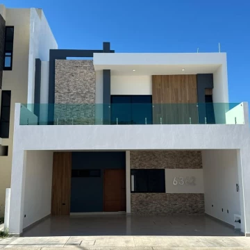 Casa en venta en Sonterra 4 Recámaras