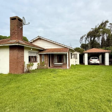 Chalet en Chapadmalal de amplio Lote