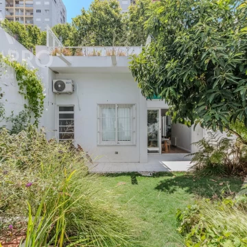 Venta Casa Reciclada- 5 ambientes- Jardín, terraza y pileta!